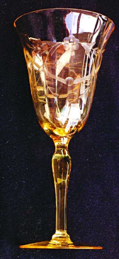 UNK4433 Wine Glass by Unknown Manufacturer-1