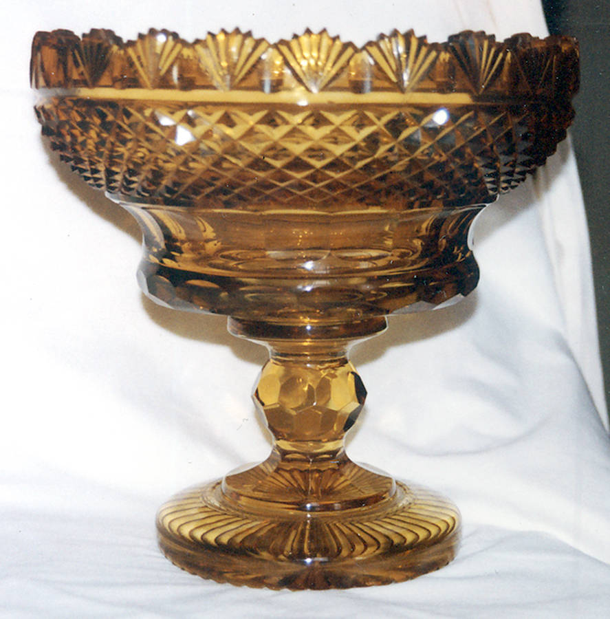 UNK4439 Centerpiece by Unknown Manufacturer-1
