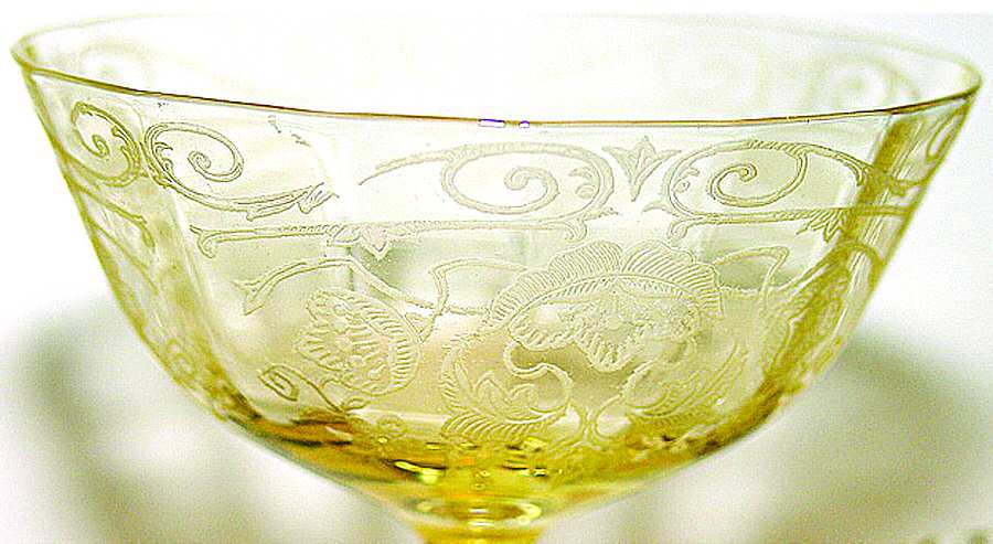 UNK4543 Yellow Champagne/Tall Sherbet by Unknown Manufacturer-1