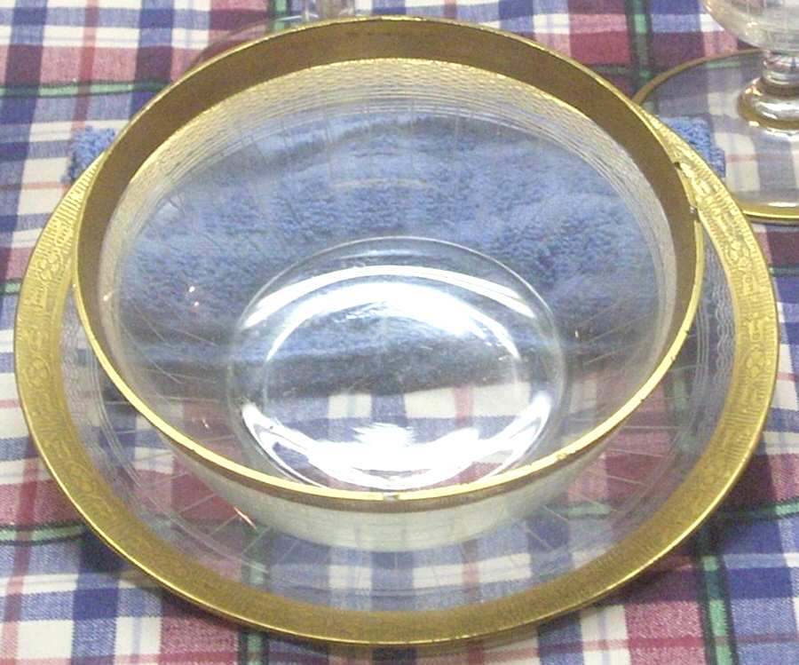 UNK4572 Finger Bowl & Underplate by Unknown Manufacturer-1