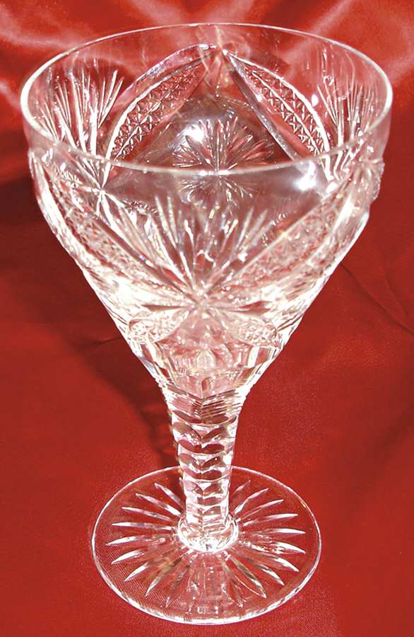 UNK4900 Wine Glass by Unknown Manufacturer-1