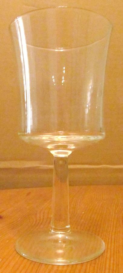 UNK5102 Wine Glass by Unknown Manufacturer-1