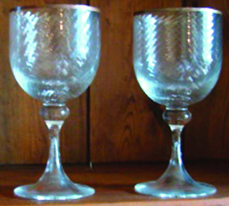 UNK5146 Wine Glass by Unknown Manufacturer-1