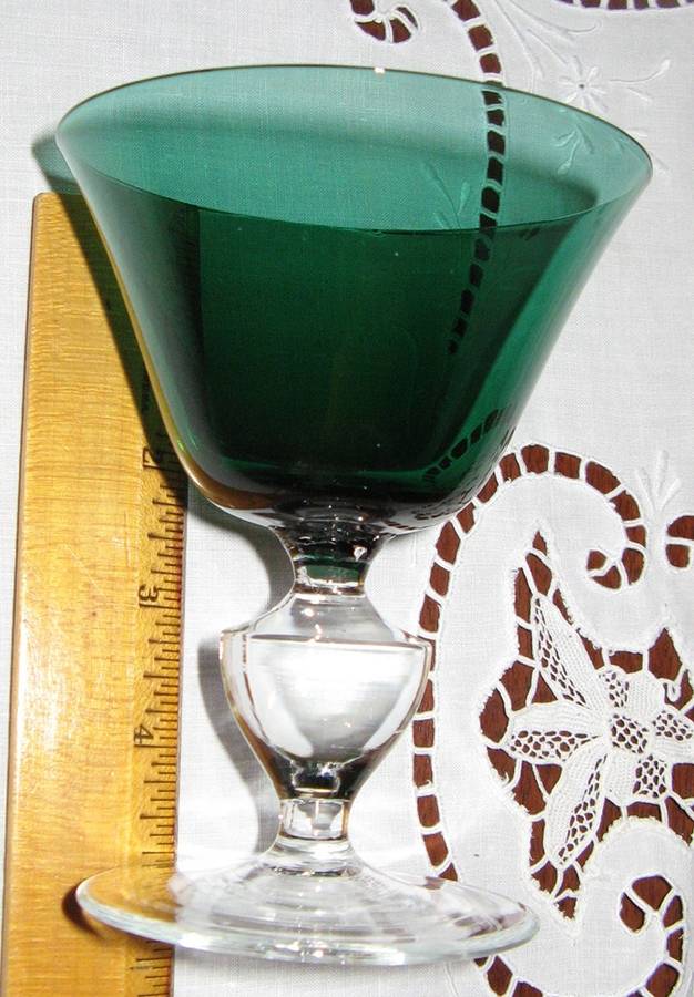 UNK602 Dark Green Champagne/Tall Sherbet by Unknown Manufacturer-1