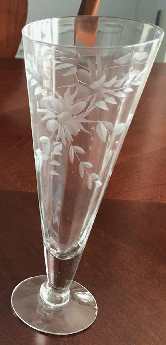 UNK3658 Pilsner Glass by Unknown Manufacturer-1