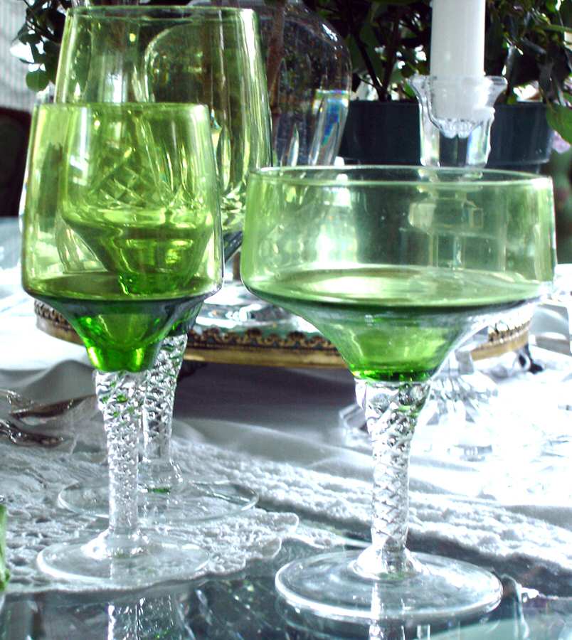 UNK5387 Wine Glass by Unknown Manufacturer-1