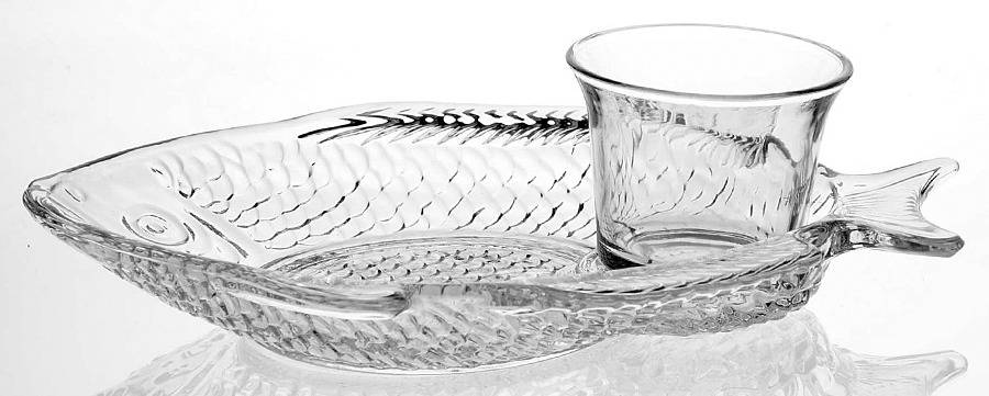 Animals & Figurines (Clear) Seafood Cocktail Server Fish Plate with Sauce Cup by Unknown Manufacturer-1