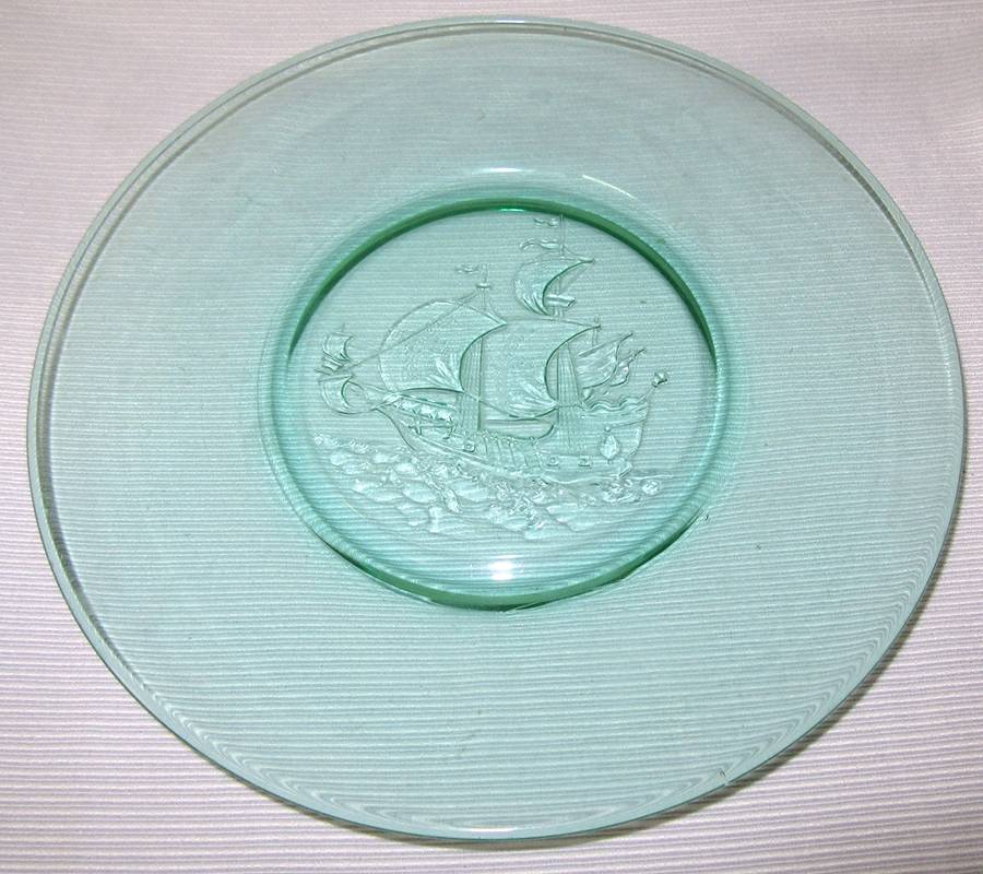 Animals & Figurines (Multicolor) Luncheon Plate by Unknown Manufacturer-1