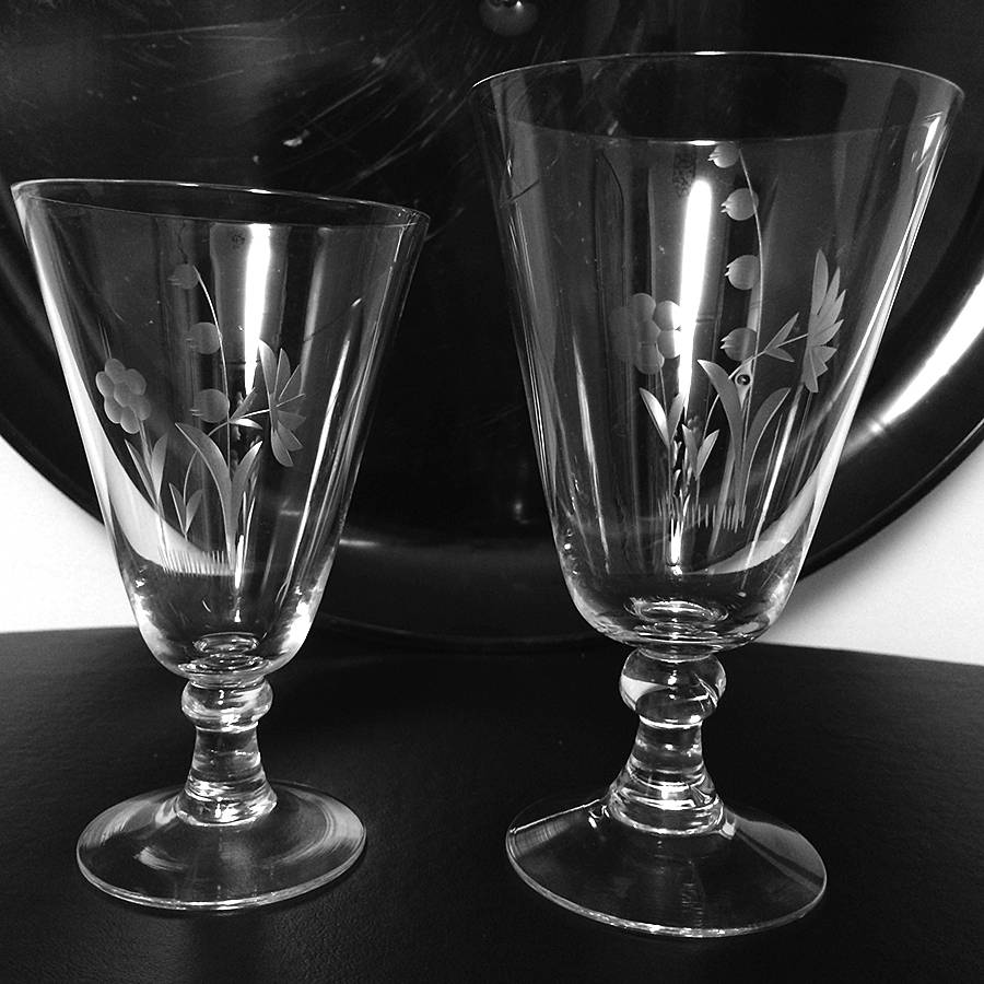 UNK2800 Wine Glass by Unknown Manufacturer-1