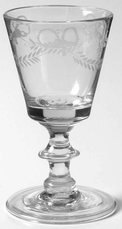 R1E2 Wine Glass by Reijmyre-1