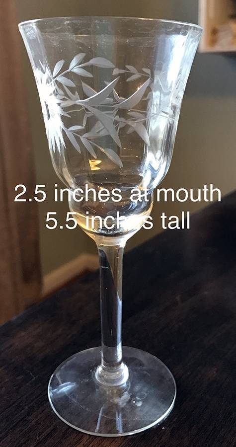 UNK5638 Wine Glass by Unknown Manufacturer-1