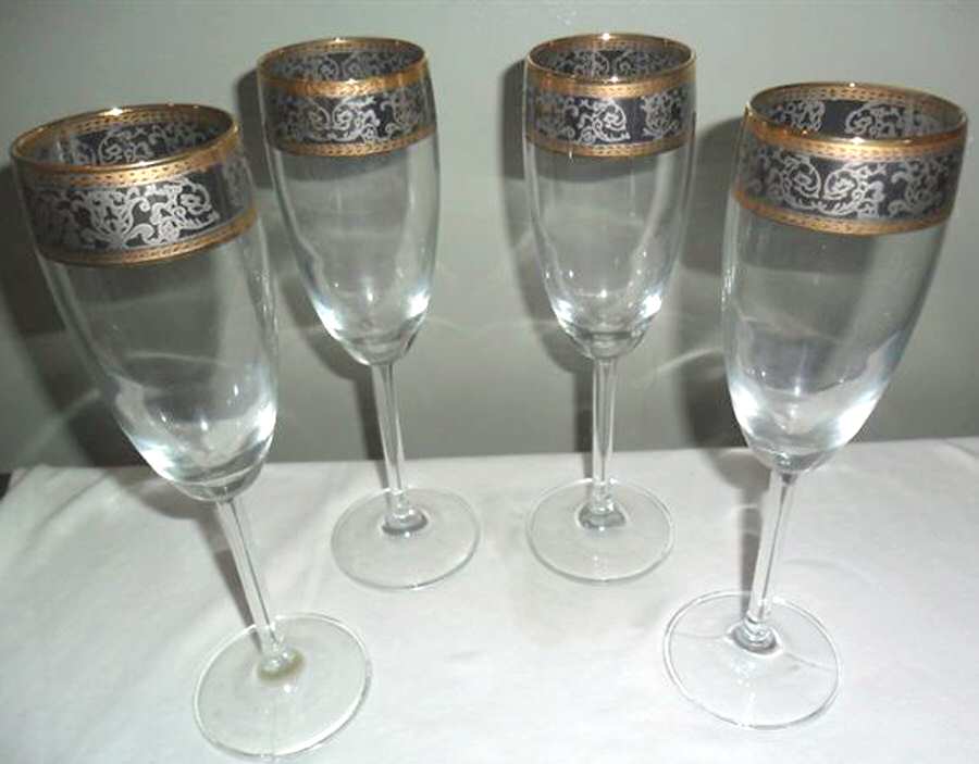 UNK3770 Fluted Champagne by Unknown Manufacturer-1