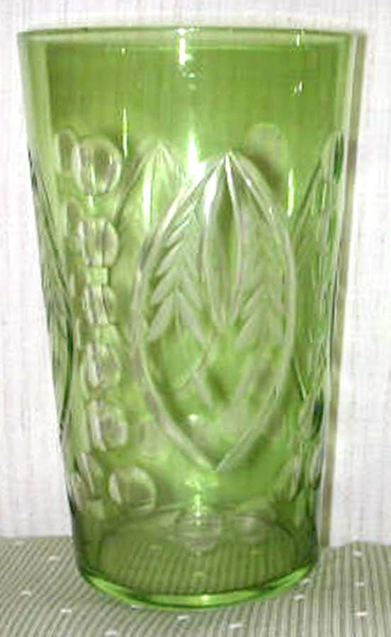UNK4991 Green Flat Iced Tea by Unknown Manufacturer-1