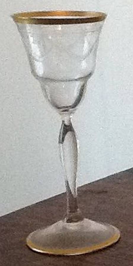 UNK4999 Wine Glass by Unknown Manufacturer-1