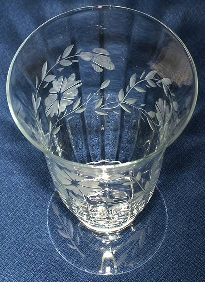 UNK5808 Footed Tumbler by Unknown Manufacturer-1