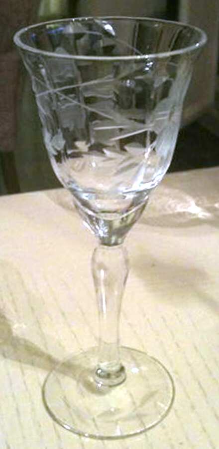 UNK3852 Wine Glass by Unknown Manufacturer-1