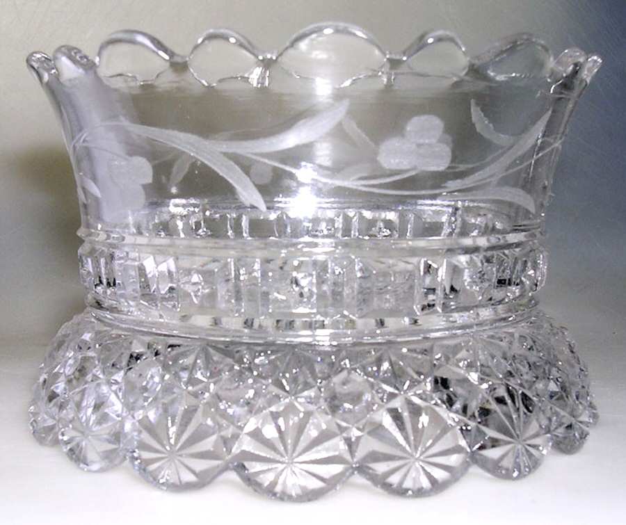 Starred Block Cut Small Fruit Dessert Bowl by Dalzell, Gilmore, Leigh-1