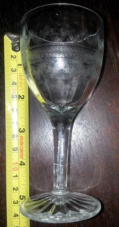 UNK6220 Wine Glass by Unknown Manufacturer-1