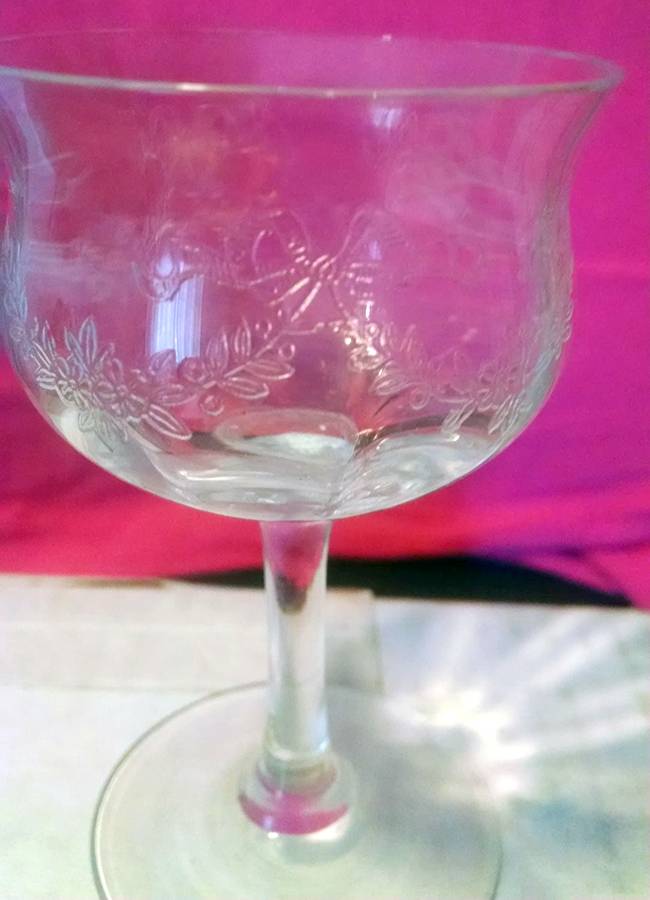 UNK6293 Wine Glass by Unknown Manufacturer-1