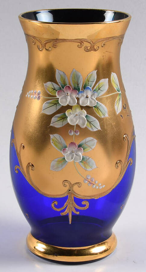 UNK6633 7" Flower Vase by Unknown Manufacturer-1