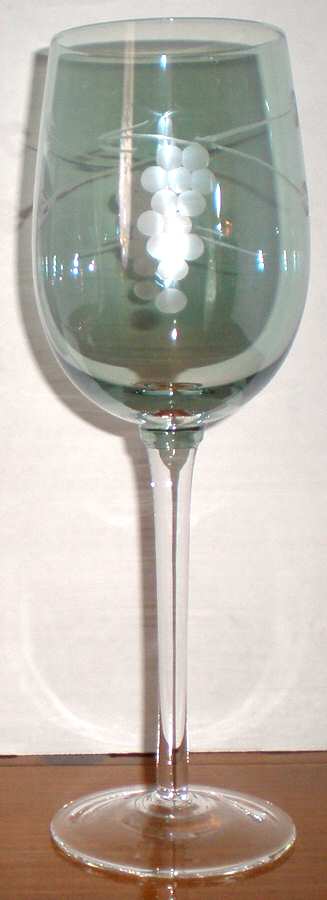 UNK6566 Green Wine by Unknown Manufacturer-1