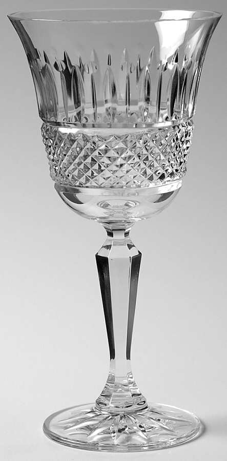 UNK7412 Wine Glass by Unknown Manufacturer-1