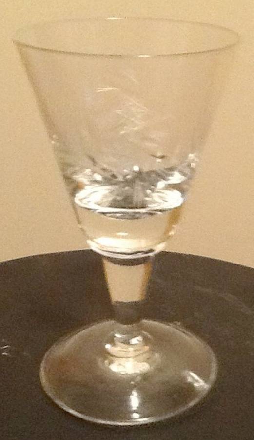 UNK7982 Wine Glass by Unknown Manufacturer-1
