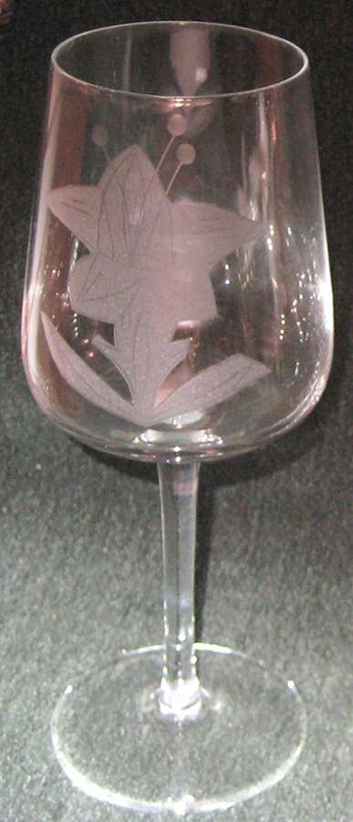 UNK7465 Wine Glass by Unknown Manufacturer-1
