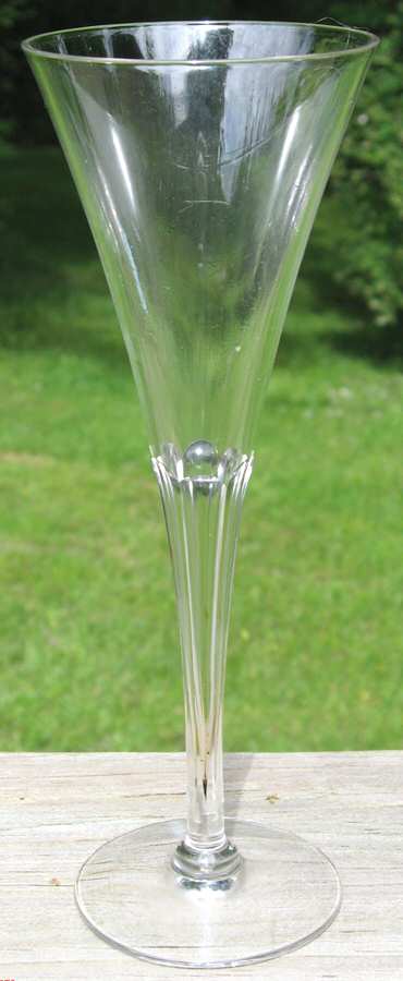 UNK7531 Fluted Champagne by Unknown Manufacturer-1