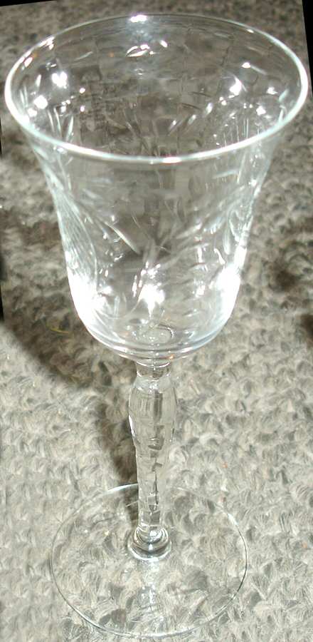 UNK7643 Wine Glass by Unknown Manufacturer-1