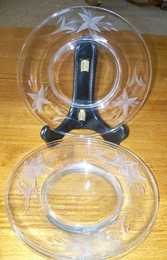 UNK7654 Luncheon Plate by Unknown Manufacturer-1