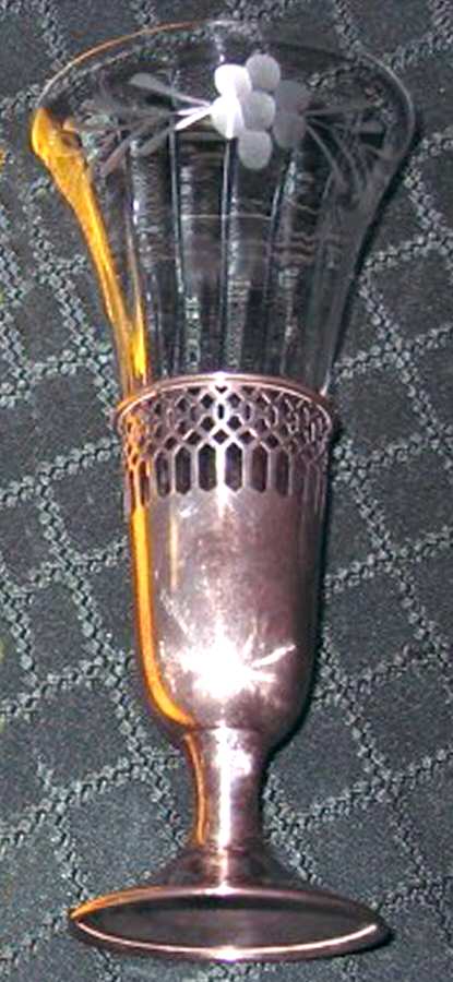 UNK8072 Fluted Champagne with Sterling Holder by Unknown Manufacturer-1