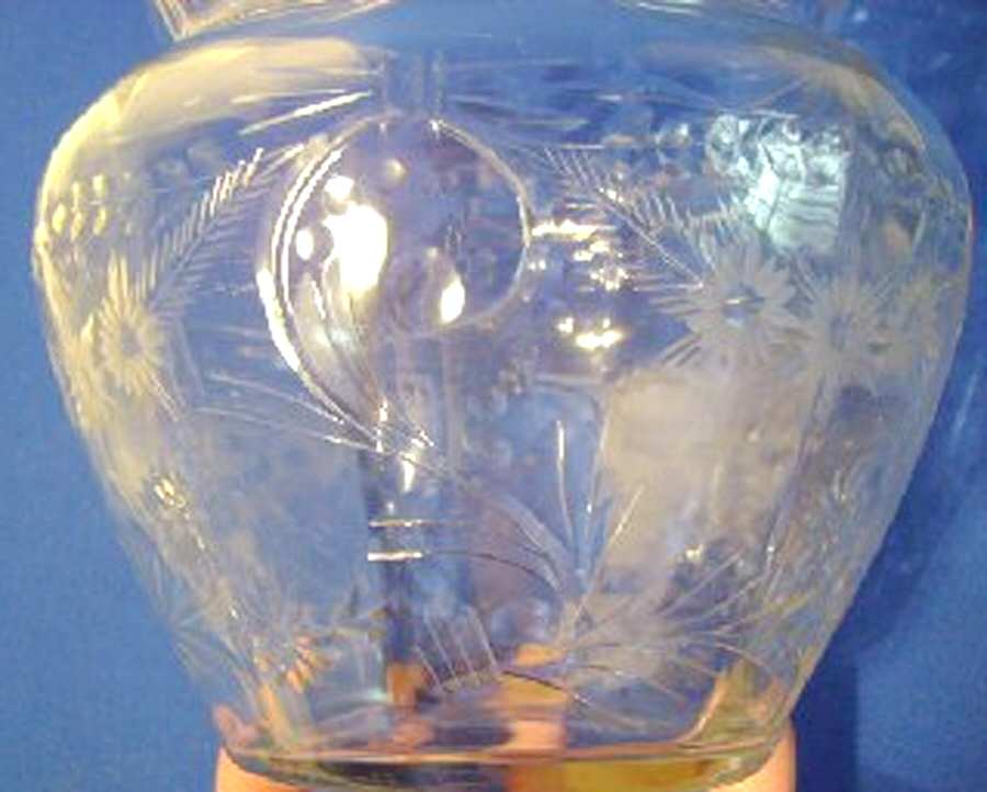 UNK7661 Globe Vase by Unknown Manufacturer-1