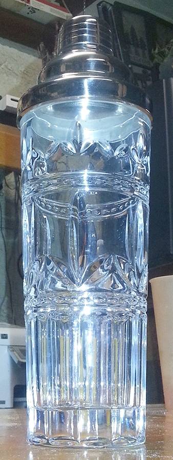 RLZ7 Cocktail Shaker & Metal Lid by Royal Limited Crysta-1