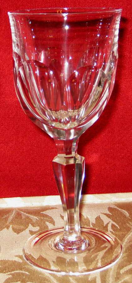 UNK7682 Wine Glass by Unknown Manufacturer-1