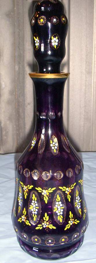 UNK8231 Decanter & Stopper by Unknown Manufacturer-1
