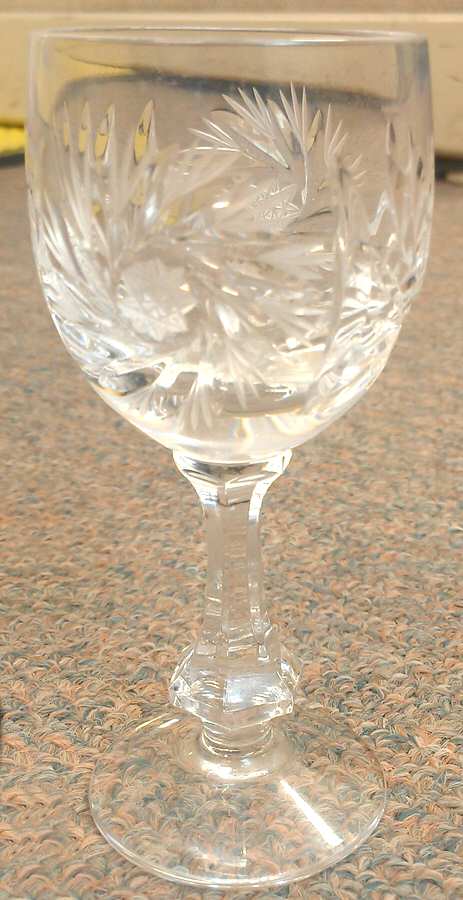 UNK9012 Wine Glass by Unknown Manufacturer-1