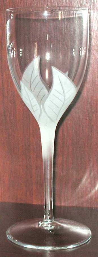 UNK9051 Wine Glass by Unknown Manufacturer-1