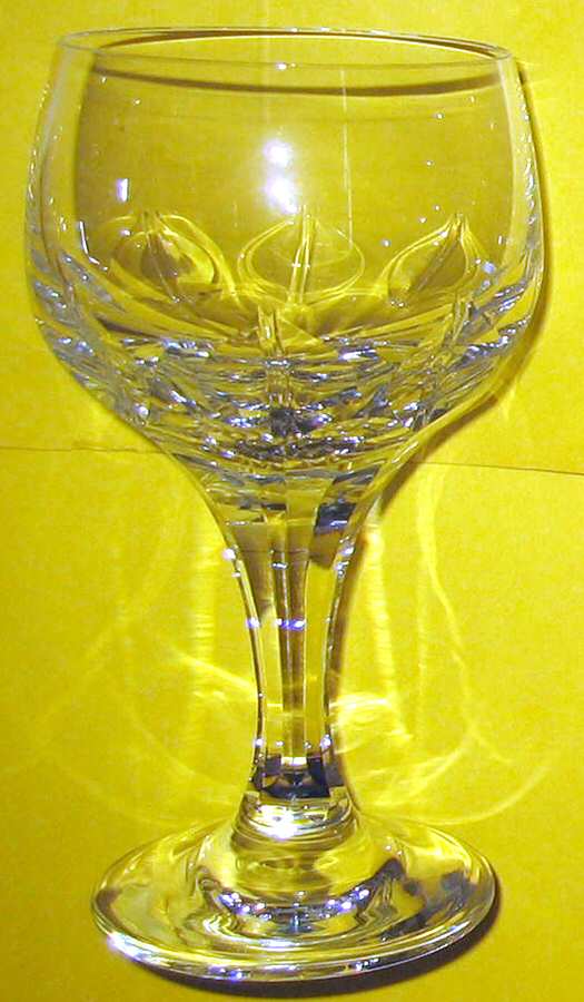 UNK9072 Wine Glass by Unknown Manufacturer-1
