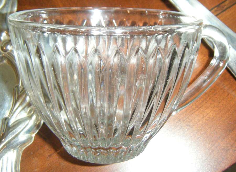 UNK9084 Punch Cup by Unknown Manufacturer-1