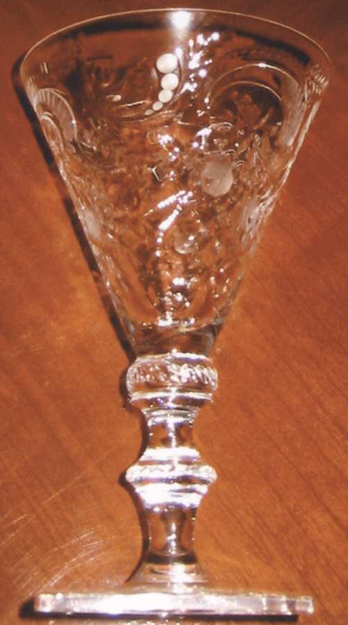 UNK8650 Wine Glass by Unknown Manufacturer-1