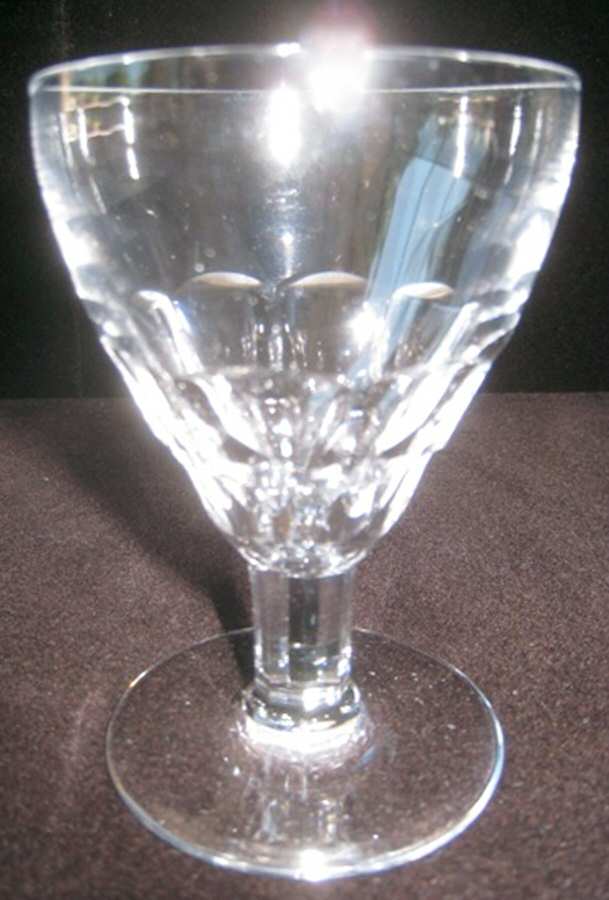 UNK9114 Wine Glass by Unknown Manufacturer-1