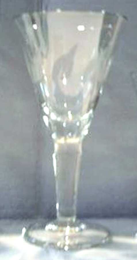 UNK9136 Wine Glass by Unknown Manufacturer-1