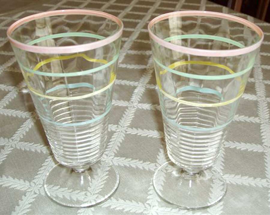 UNK8678 Footed Tumbler by Unknown Manufacturer-1