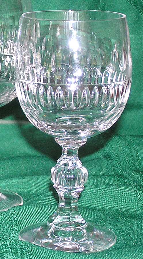 Theresia Wine Glass by American Cut-1