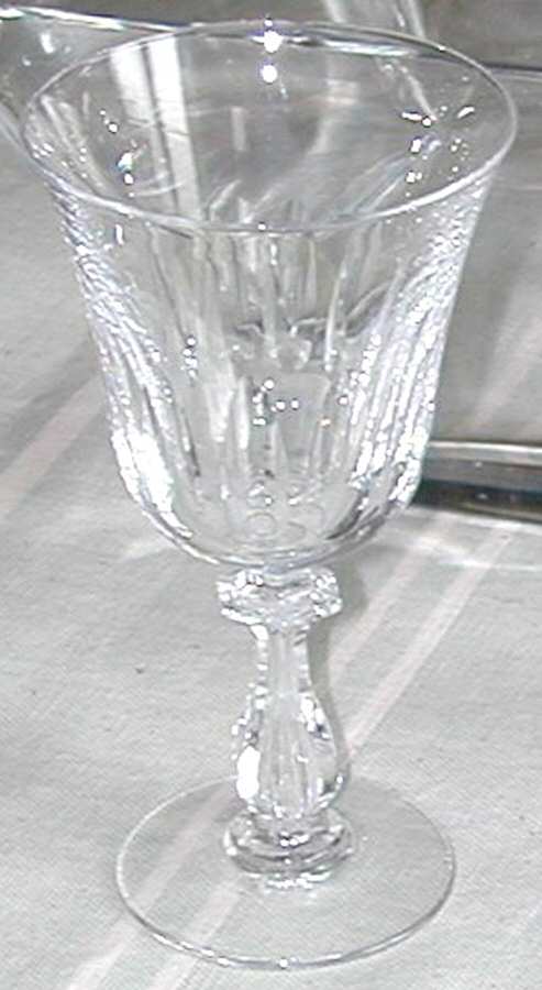 UNK8709 Wine Glass by Unknown Manufacturer-1