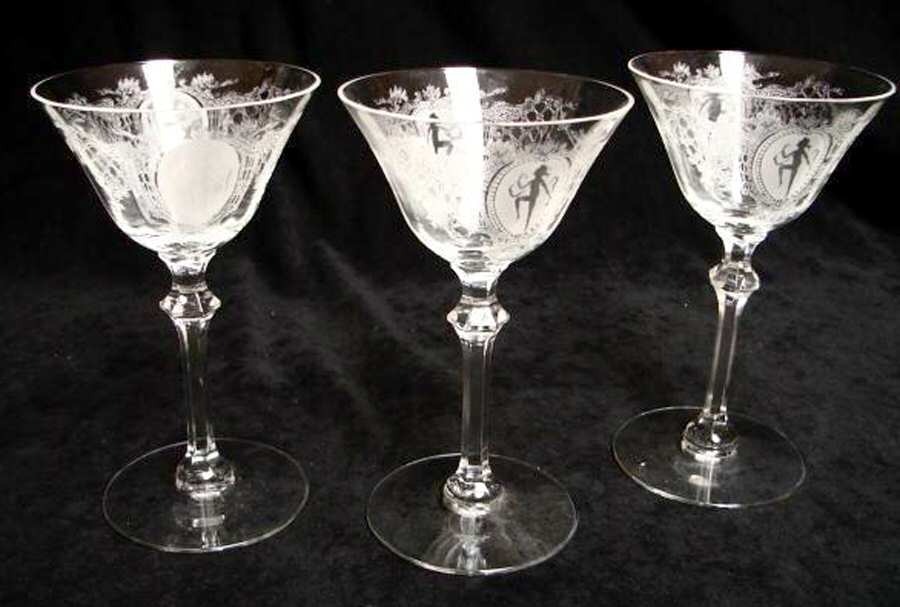 UNK8730 Liquor Cocktail by Unknown Manufacturer-1