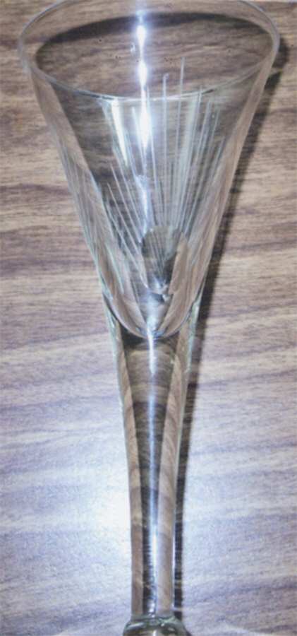 UNK7919 Wine Glass by Unknown Manufacturer-1