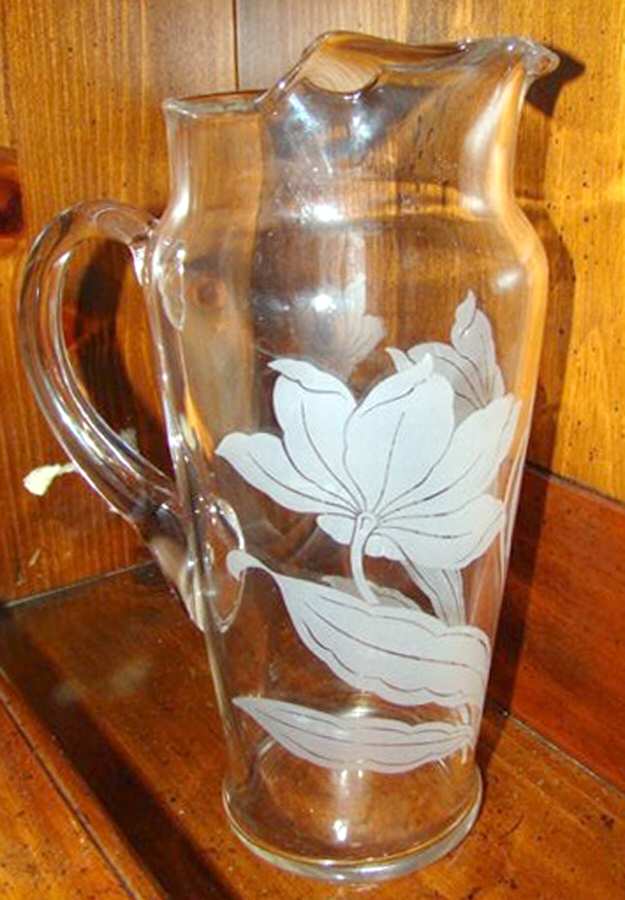UNK9237 Pitcher by Unknown Manufacturer-1