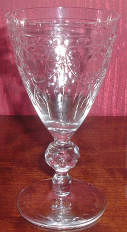 UNK9239 Wine Glass by Unknown Manufacturer-1